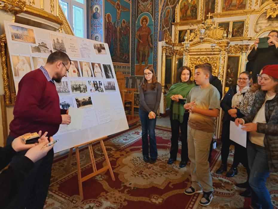 „Imagini vechi vestind Centenarul Patriarhal”