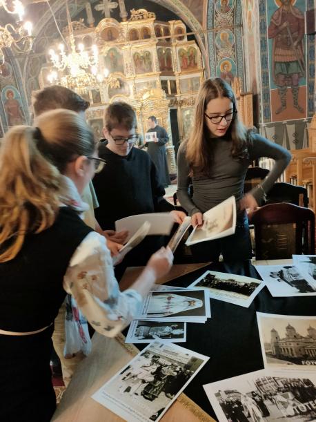 „Imagini vechi vestind Centenarul Patriarhal”