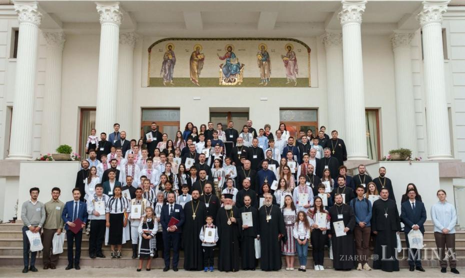 „Bucuria mărturisirii credinței. Centenarul Patriarhiei Române în aniversarea copiilor și tinerilor” „Bucuria mărturisirii credinței. Centenarul Patriarhiei Române în aniversarea copiilor și tinerilor”