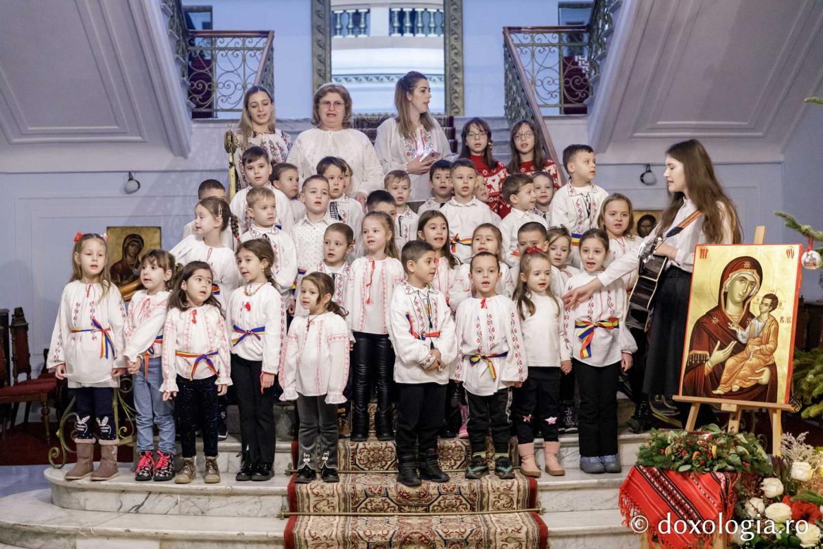 Grădinița cu program prelungit nr. 27, Iași – Colindători la Reședința Mitropolitană 2024