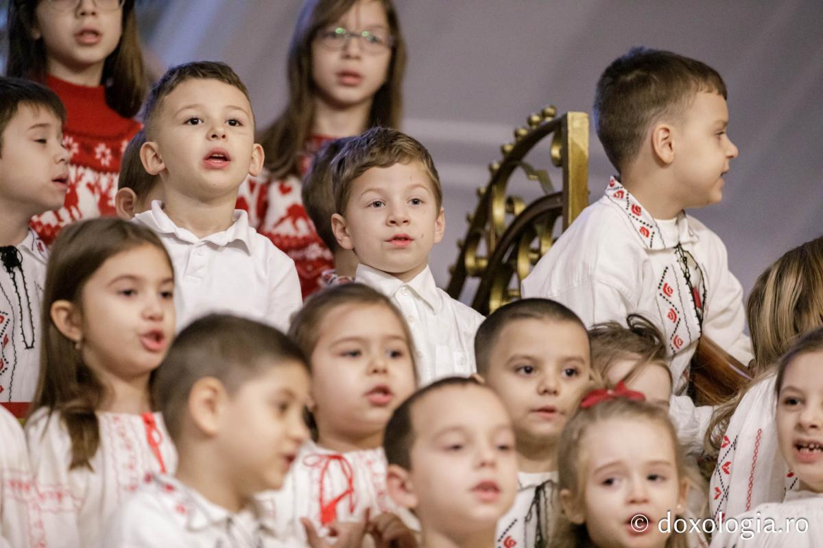 Grădinița cu program prelungit nr. 27, Iași – Colindători la Reședința Mitropolitană 2024