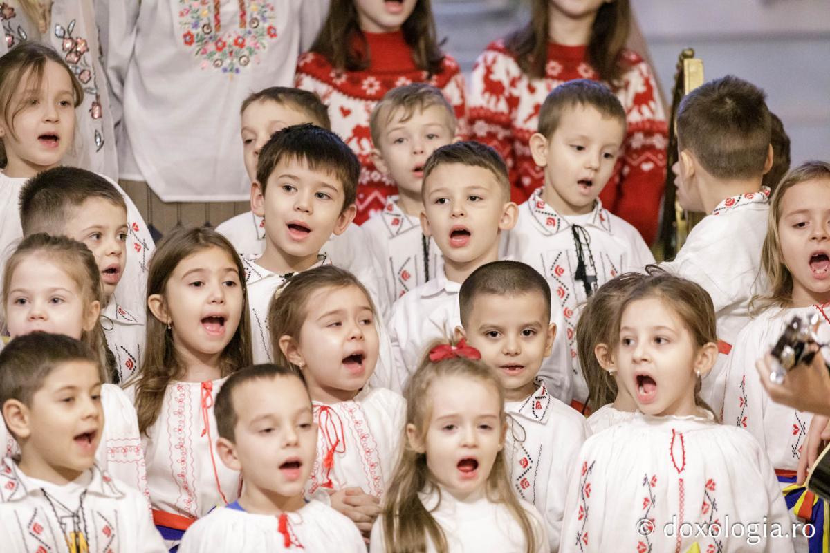 Grădinița cu program prelungit nr. 27, Iași – Colindători la Reședința Mitropolitană 2024